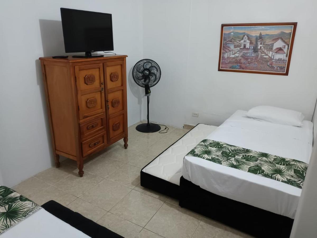Hospedajes El Jardin Envigado Exterior photo